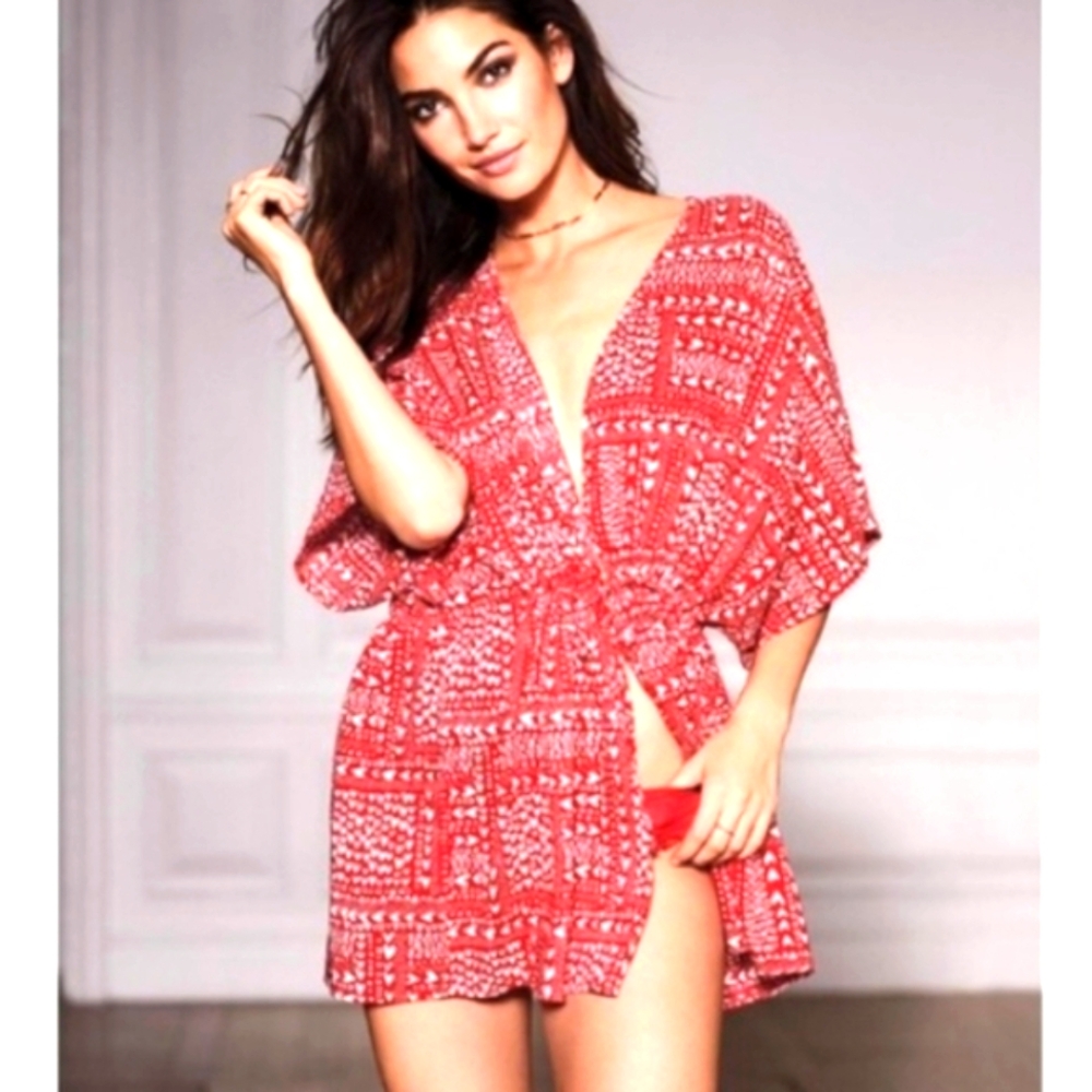 Victoria’s Secret Kimono Robe Cover-Up – Red & White Heart Print – One Size